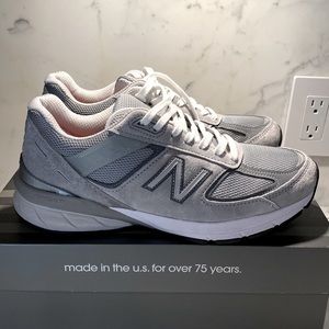New Balance | W990GL5 - Grey Runners | Womens Size 9 1/2 US